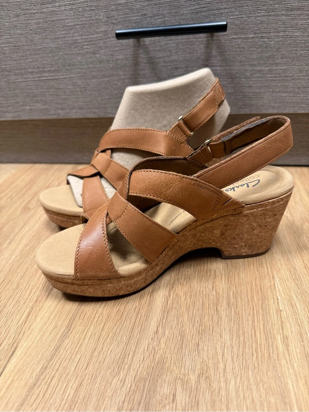 Clark’s sz 8 Giselle wedge sandal